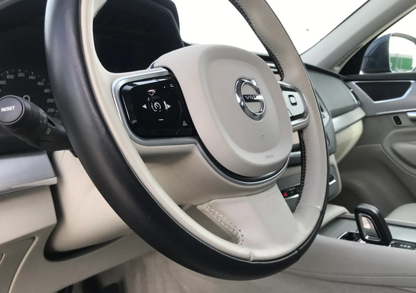 Volvo XC 90 cena 179900 przebieg: 132000, rok produkcji 2019 z Kwidzyn małe 781